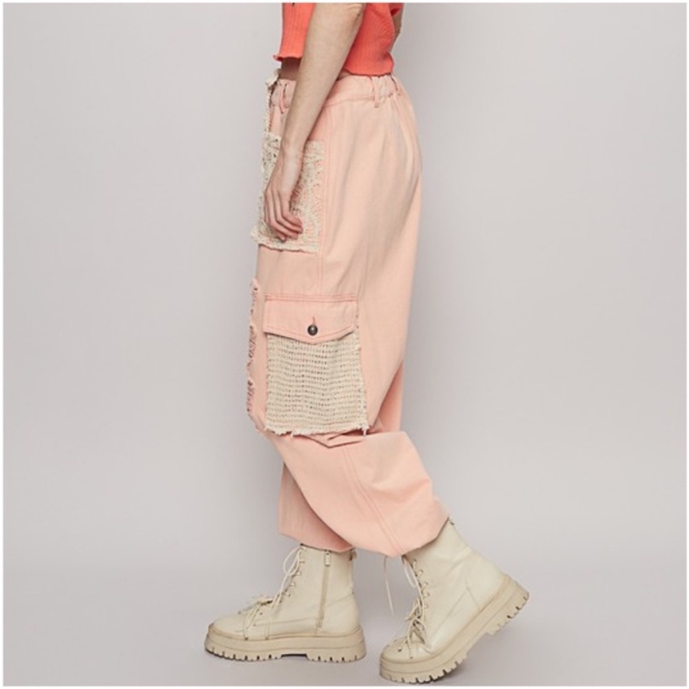 NWT! POL Pink Vintage Wash Lace Distressed Denim Jean Joggers Pants - Picture 4 of 5